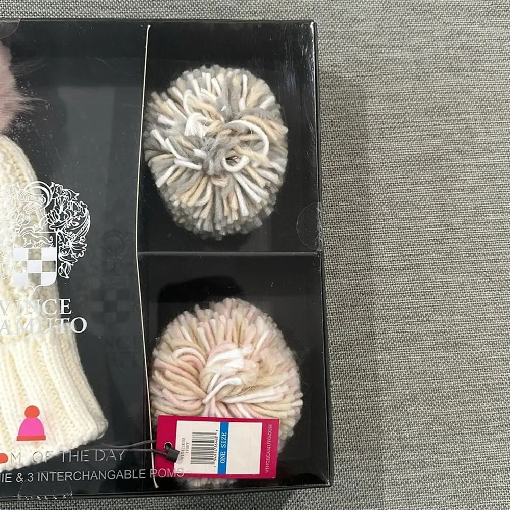 Vince Camuto pom pom of the day beanie hat interchangeable pom poms gift box